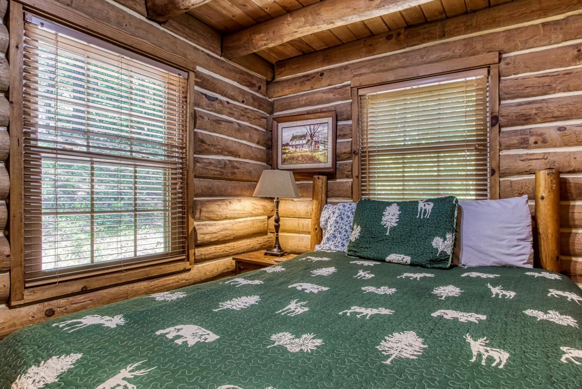 Very Private, Real Log Cabin With Hot Tub! Sevierville Εξωτερικό φωτογραφία